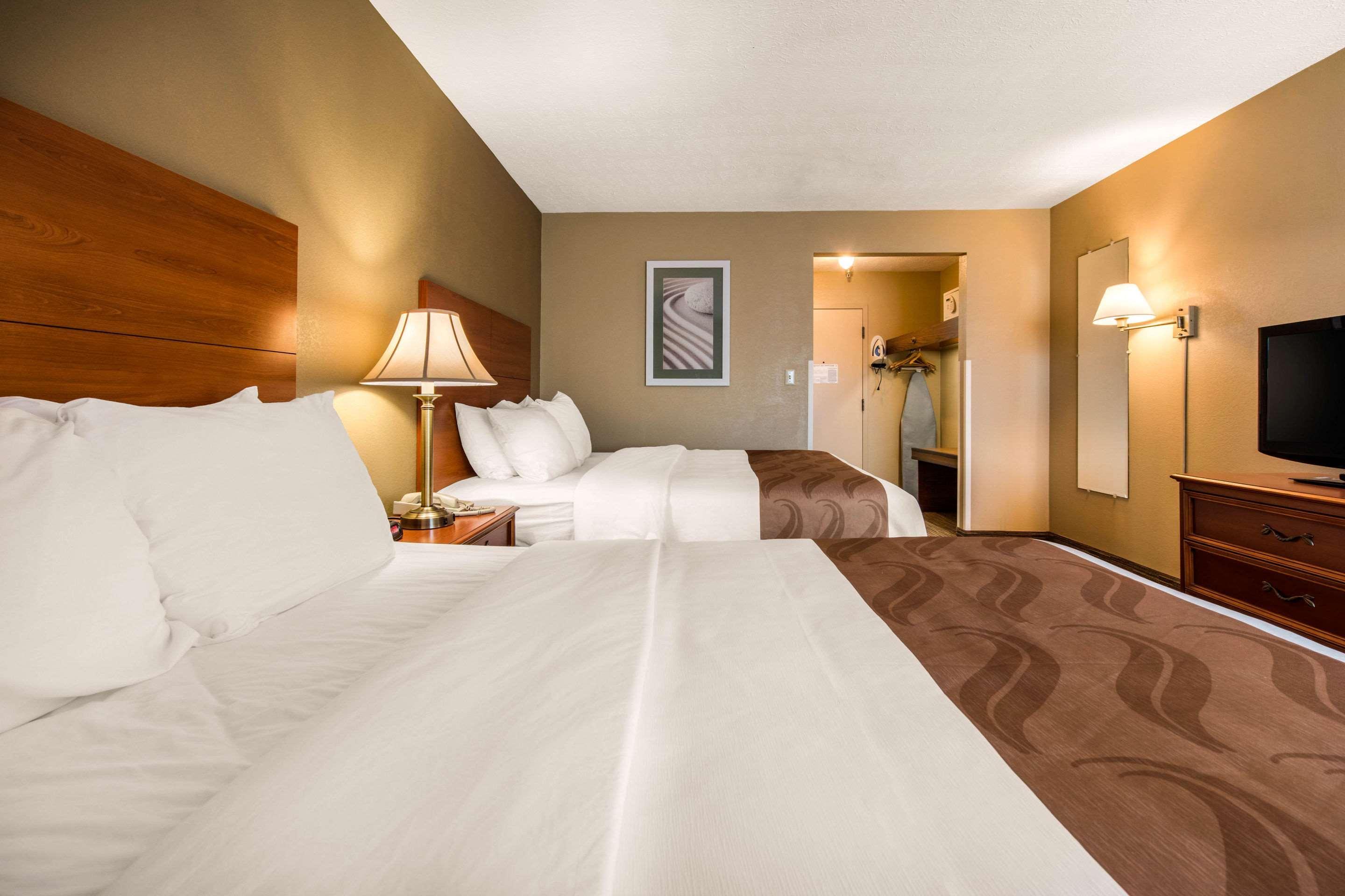 Quality Inn & Suites Нью-Касл Екстер'єр фото