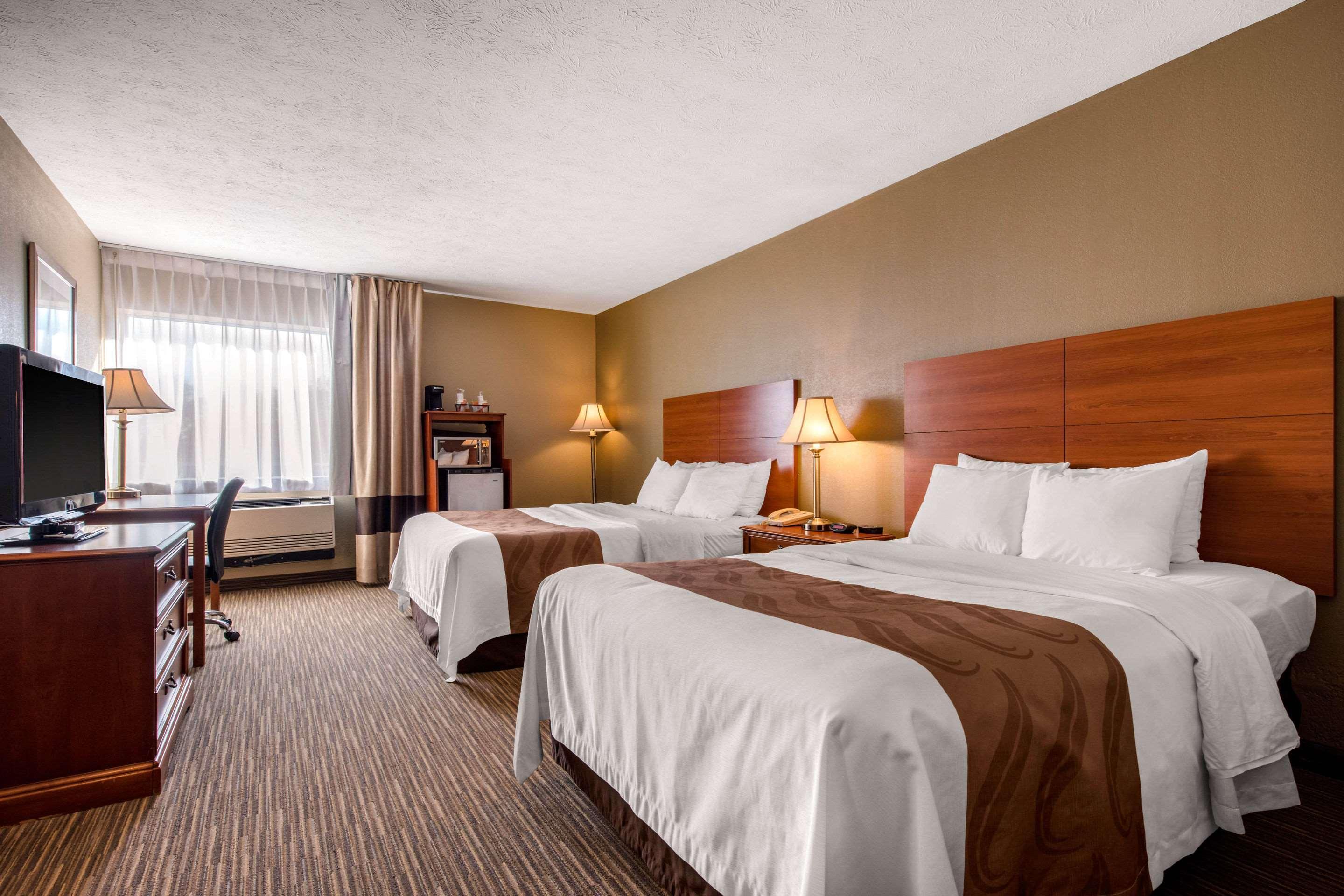 Quality Inn & Suites Нью-Касл Екстер'єр фото