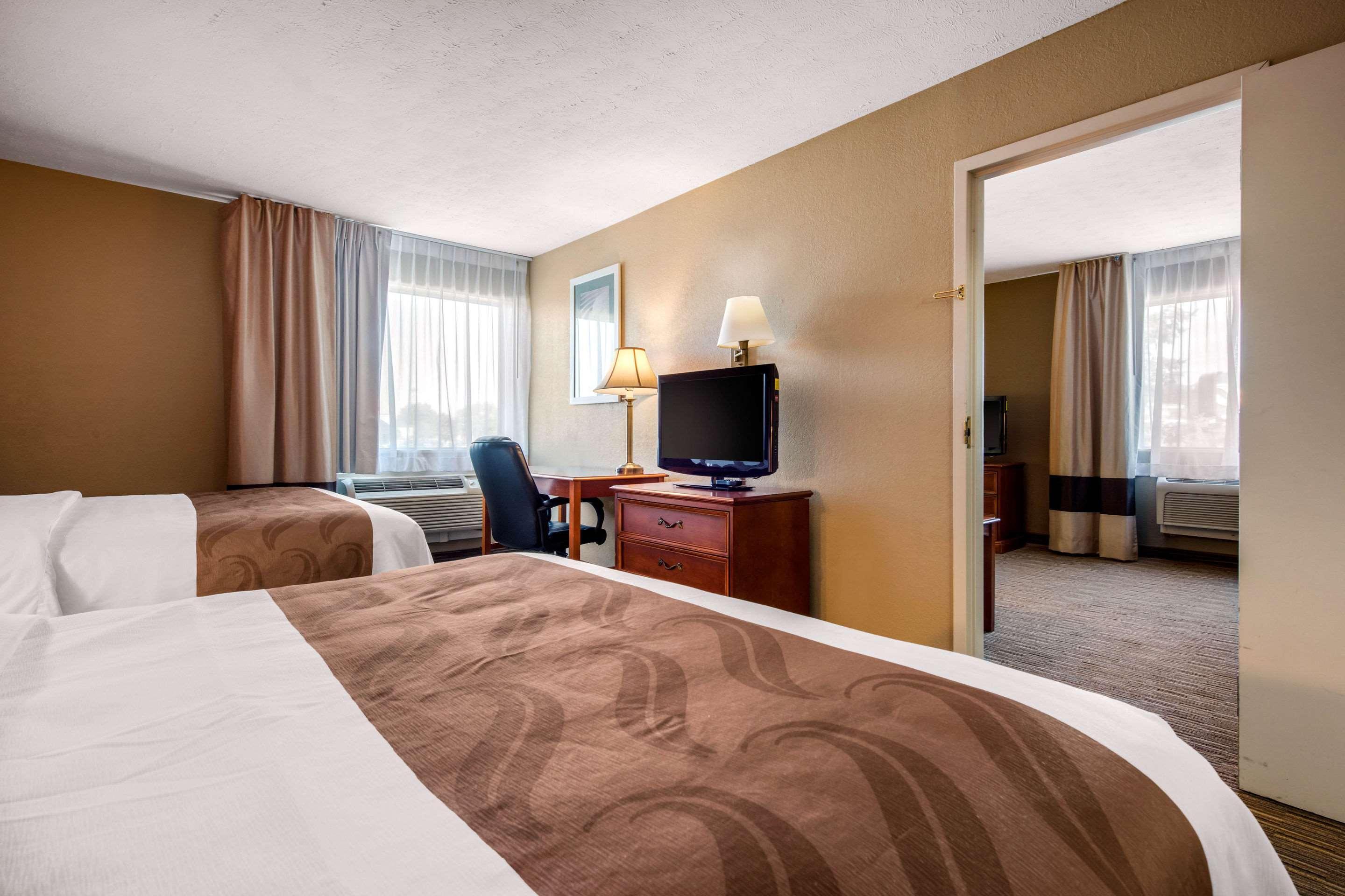 Quality Inn & Suites Нью-Касл Екстер'єр фото