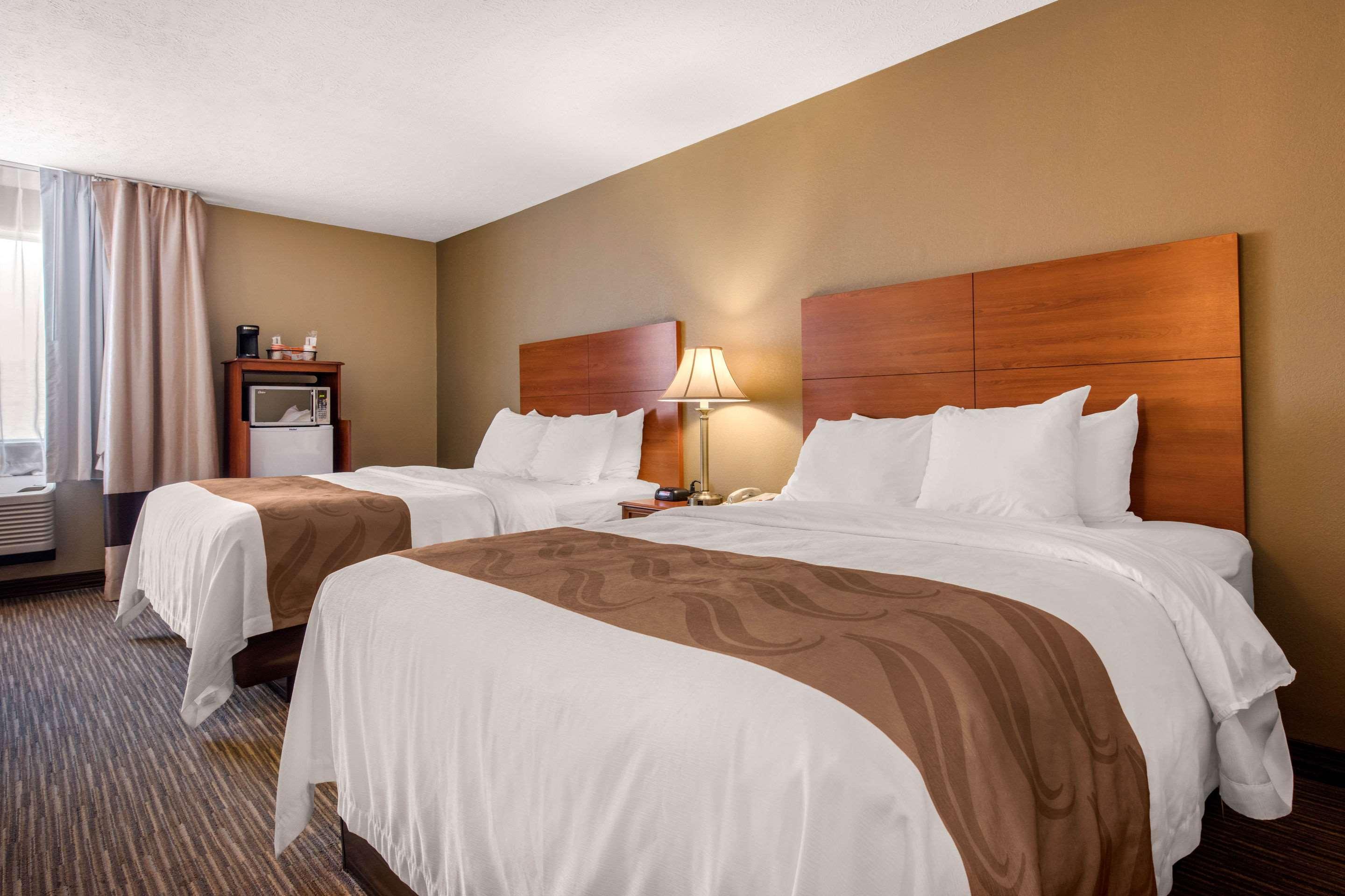 Quality Inn & Suites Нью-Касл Екстер'єр фото