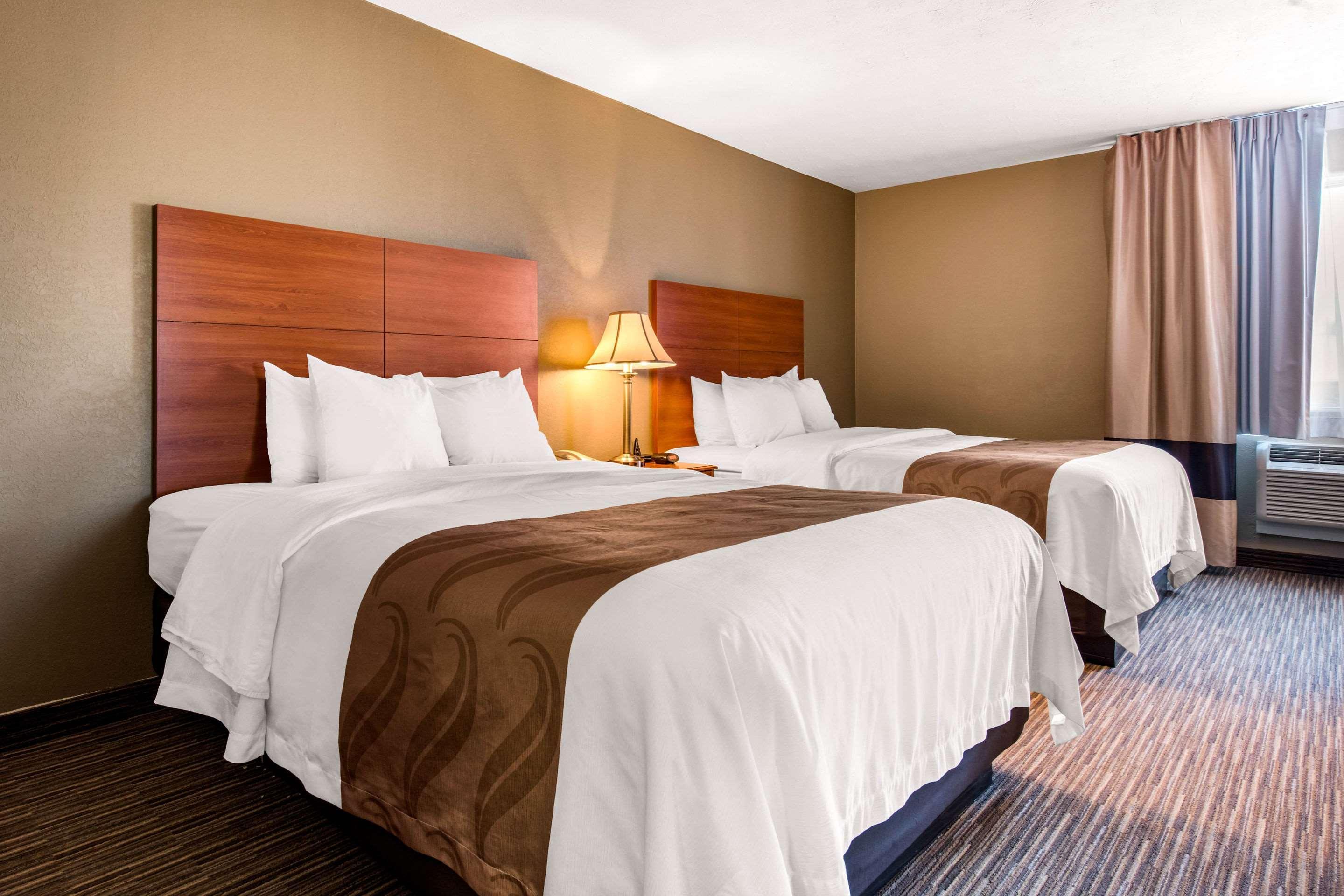 Quality Inn & Suites Нью-Касл Екстер'єр фото