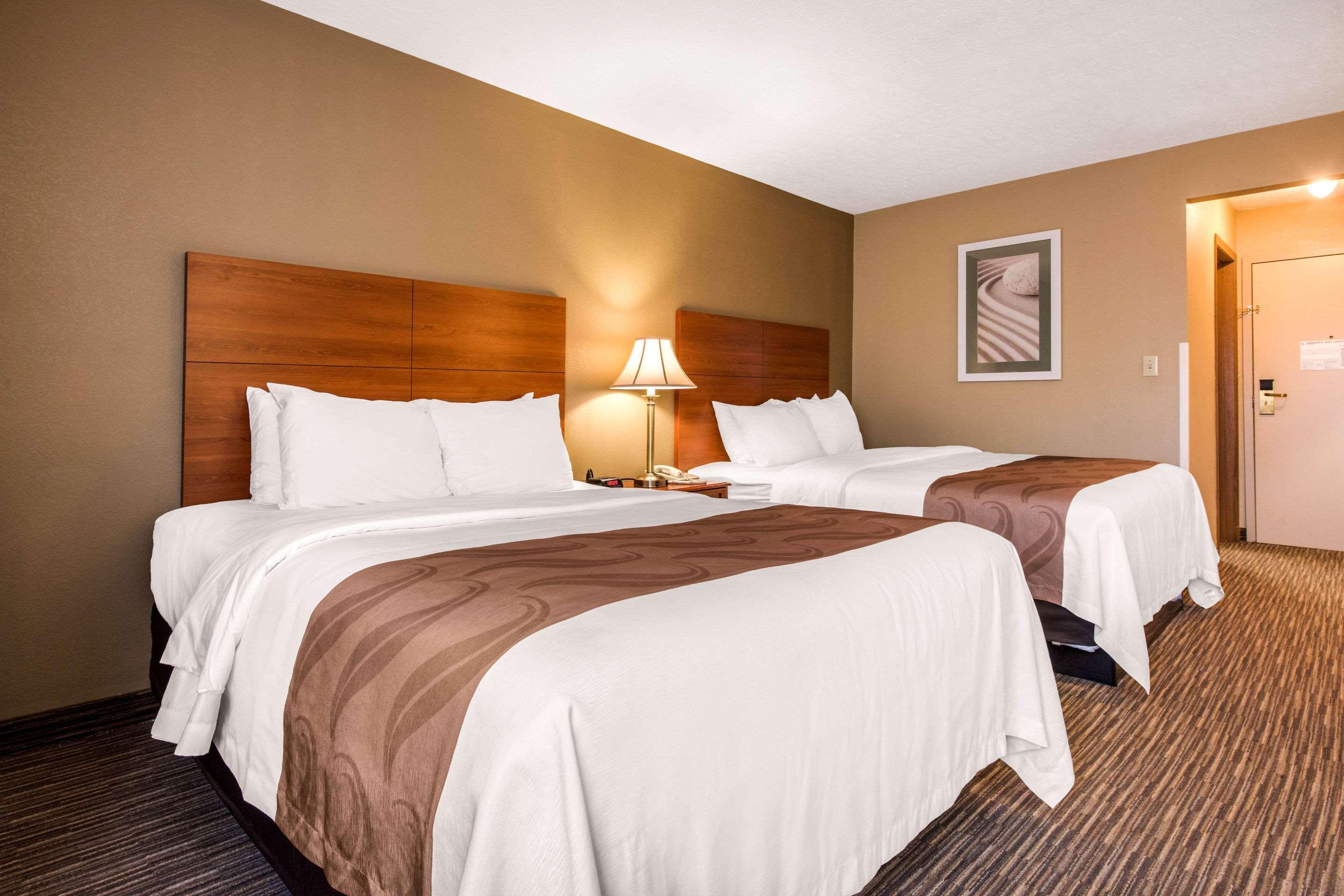 Quality Inn & Suites Нью-Касл Екстер'єр фото