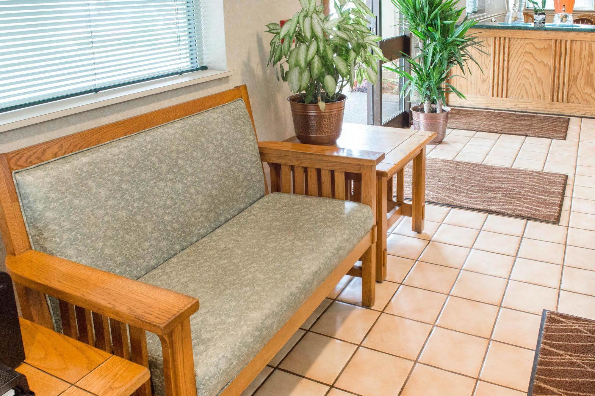 Quality Inn & Suites Нью-Касл Екстер'єр фото