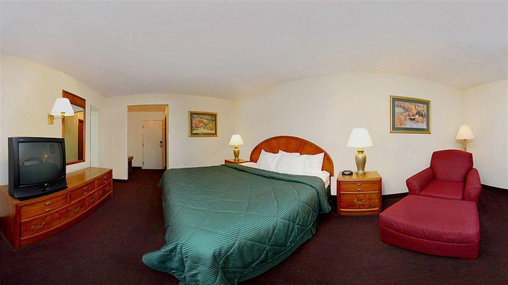 Quality Inn & Suites Нью-Касл Екстер'єр фото